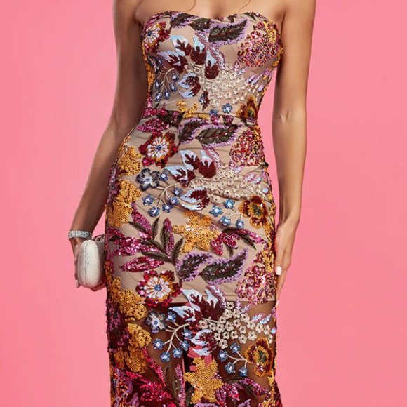 Dresses & Skirts - NEW!!! Dahlia Floral Sequins Maxi Dress
